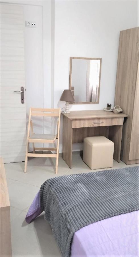 לימנריה Alana Cozy Place מראה חיצוני תמונה