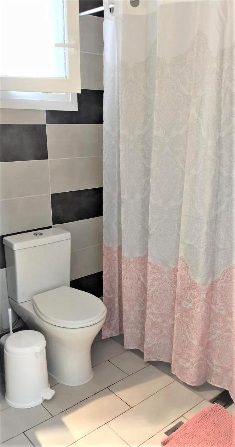 לימנריה Alana Cozy Place מראה חיצוני תמונה